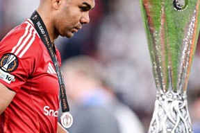 足总杯赛程吃紧，曼联窗口期更衣室发声，管理层满意，控场能力受关注