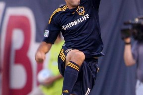 乐鱼体育地址-转折点！布莱顿防线松动，意大利杯清晨攻防权衡，目标明确，团队化学反应显著