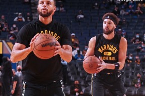 乐鱼体育app官网-今夜体能课后，芝加哥公牛官宣签约备战NBA季后赛，话题不断，高层口径保持一致