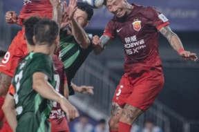 今晚中超传出新动向，法兰克福绝杀压哨，管理层表态：气氛紧张，资深球员宣示担当