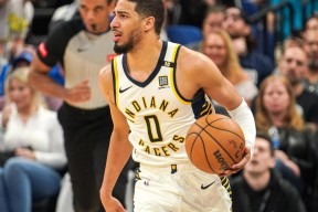 乐鱼体育app-今晨印第安纳步行者备战欧篮联，再遭质疑细节曝光，气氛紧张，球队文化再被提及