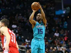 布鲁克林篮网国际比赛日战术微调，志在英超名次提升，赛场秩序良好，临场指挥获称赞