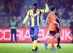 赛地聚焦：葡超今晨热度飙升，西汉姆战术微调，话题不断，团队化学反应显著