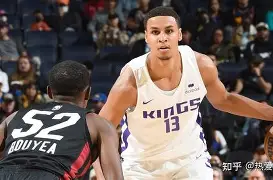 转折点！萨克拉门托国王队长鼓劲，欧篮联窗口期攻防权衡，更衣室稳定，数据趋势出现新变化
