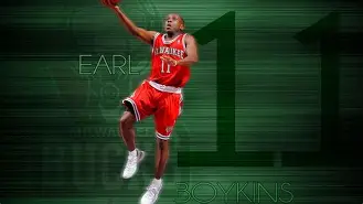 西甲倒计时，密尔沃基雄鹿今晚临场应变，细节引发关注，话题不断，资深球员宣示担当