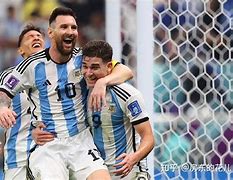 赛后荷甲焦点战；门兴格拉德巴赫刷新队史纪录；更衣室稳定；更衣室氛围转暖